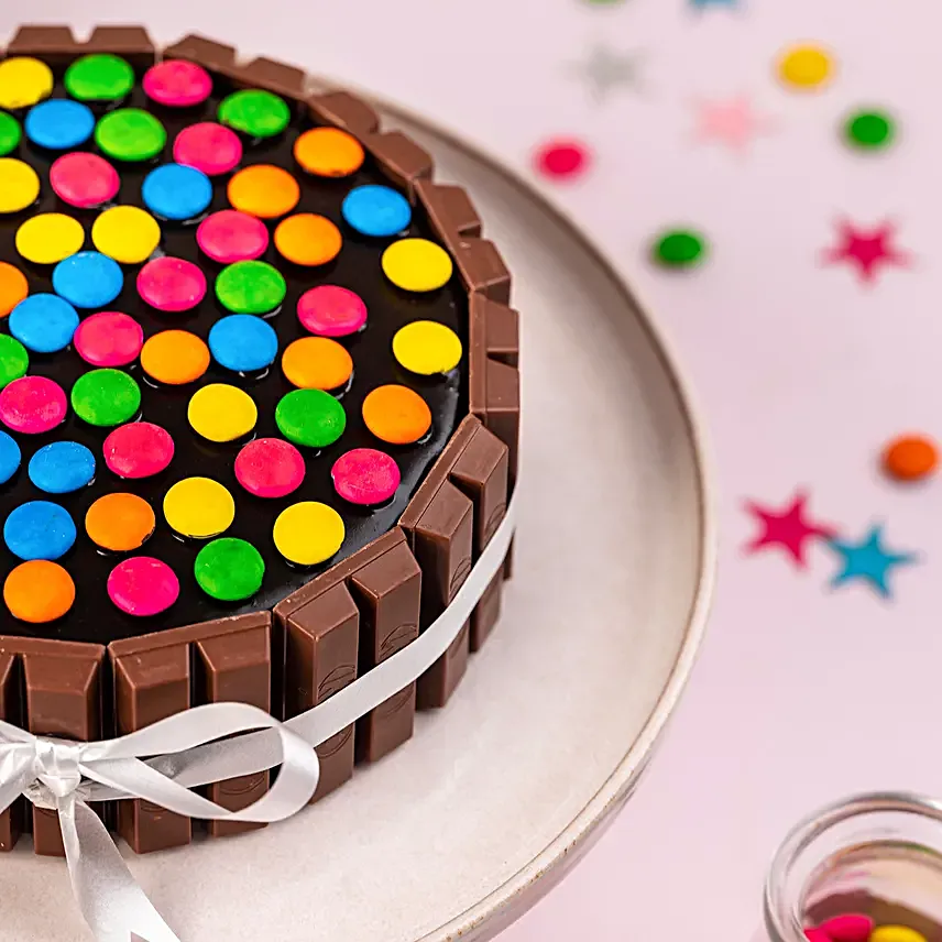 Kit Kat Chocolate Cake - Image 2
