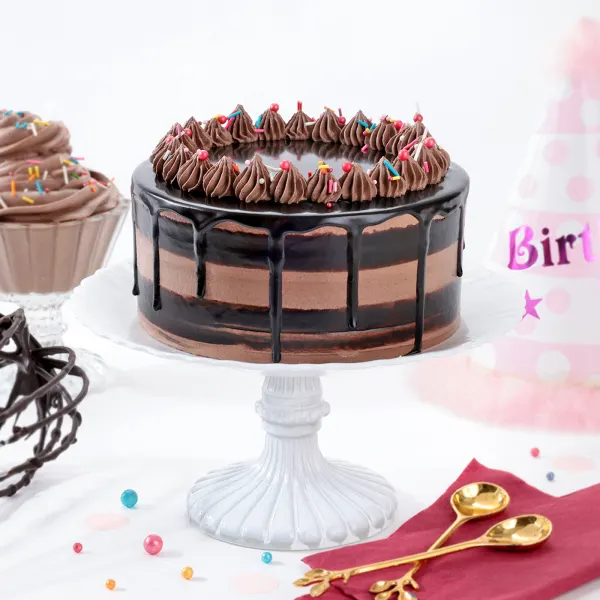 Chocolate Drizzle Cake - Image 4